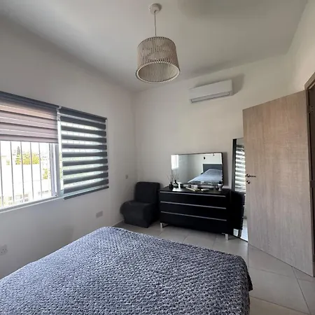2 Bedroom Townhouse Close To The Sea Apartament