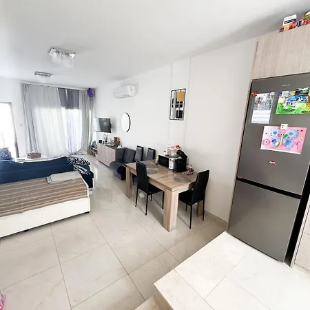 2 Bedroom Townhouse Close To The Sea Pafos