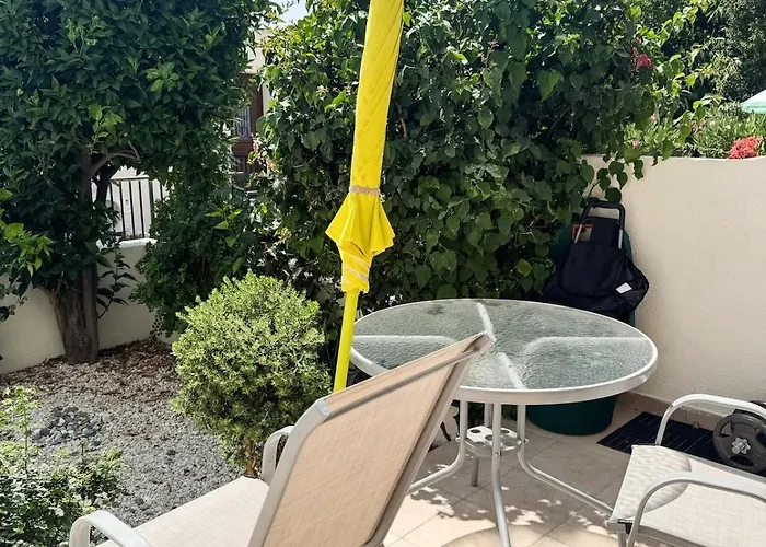 2 Bedroom Townhouse Close To The Sea * Paphos