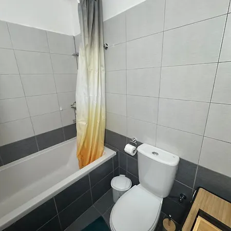 Апартаменты 2 Bedroom Townhouse Close To The Sea Пафос