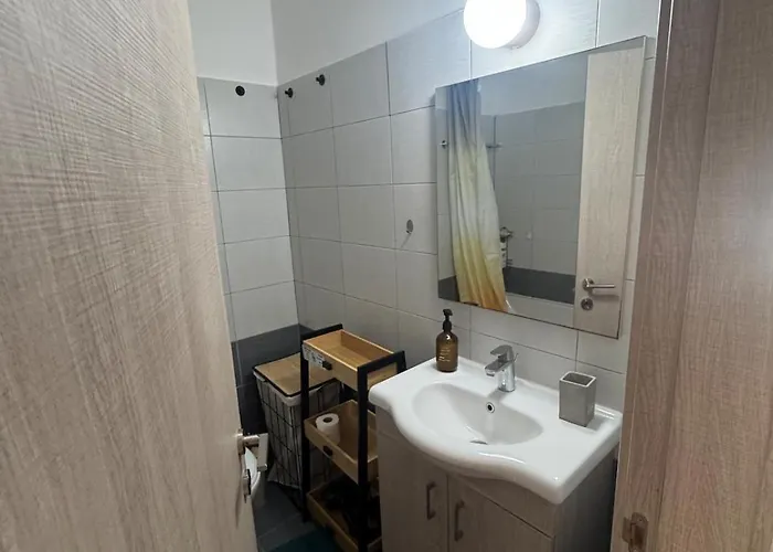 2 Bedroom Townhouse Close To The Sea Lägenhet