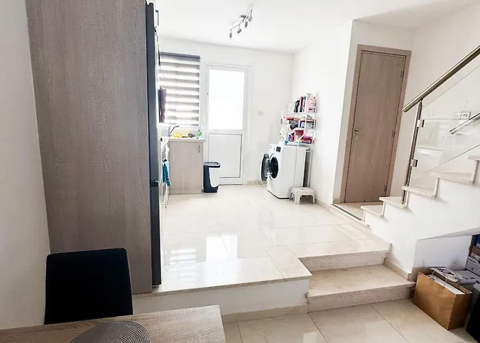 2 Bedroom Townhouse Close To The Sea Lägenhet *