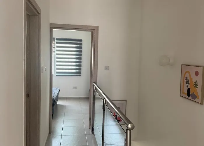 2 Bedroom Townhouse Close To The Sea Lägenhet *