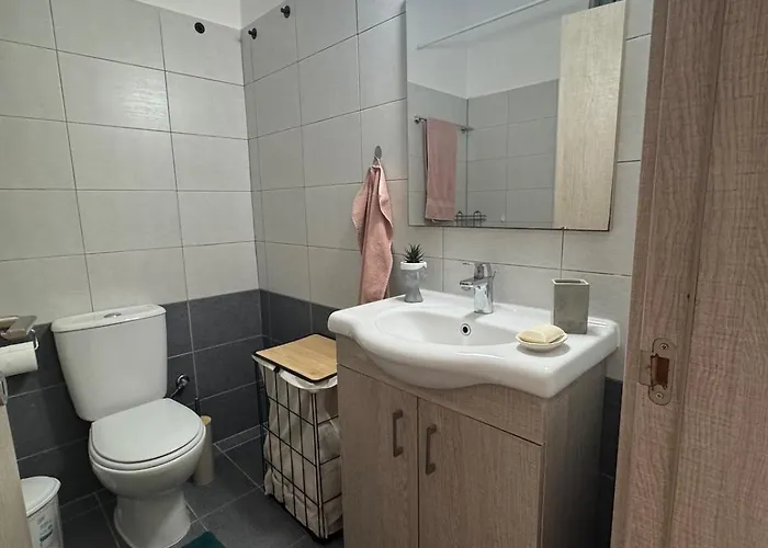 2 Bedroom Townhouse Close To The Sea Paphos