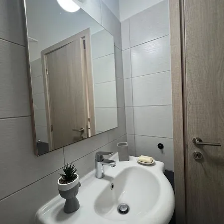 Apartamento 2 Bedroom Townhouse Close To The Sea *