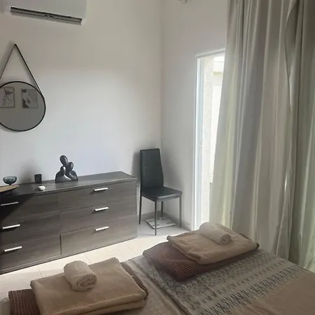 公寓 2 Bedroom Townhouse Close To The Sea *